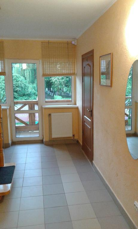 Hostel On Flotska Ιβανό-Φρανκίβσκ Εξωτερικό φωτογραφία