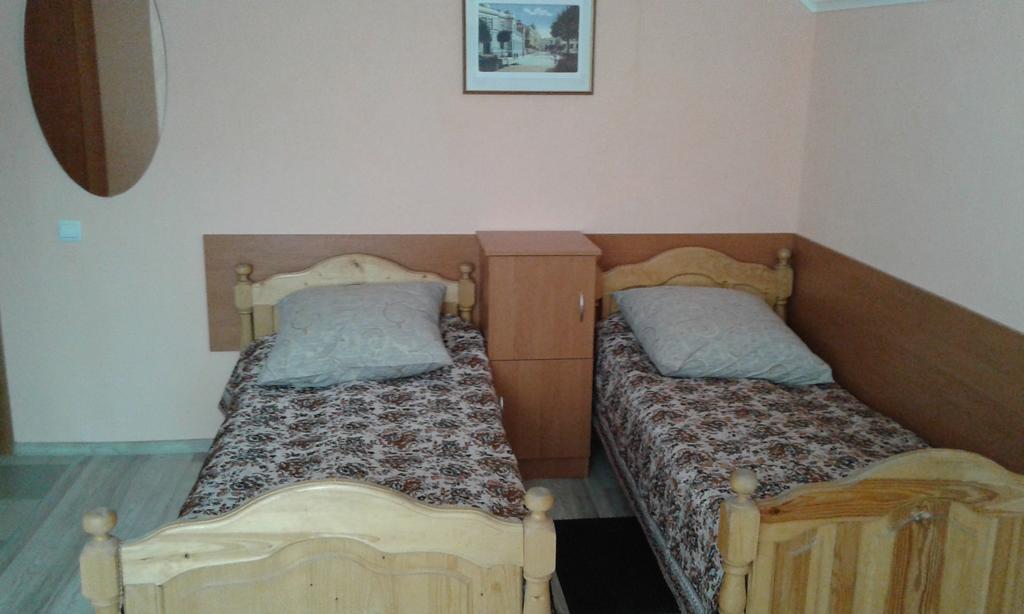Hostel On Flotska Ιβανό-Φρανκίβσκ Δωμάτιο φωτογραφία