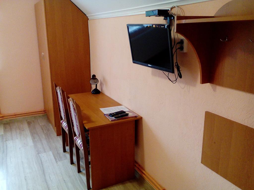 Hostel On Flotska Ιβανό-Φρανκίβσκ Εξωτερικό φωτογραφία