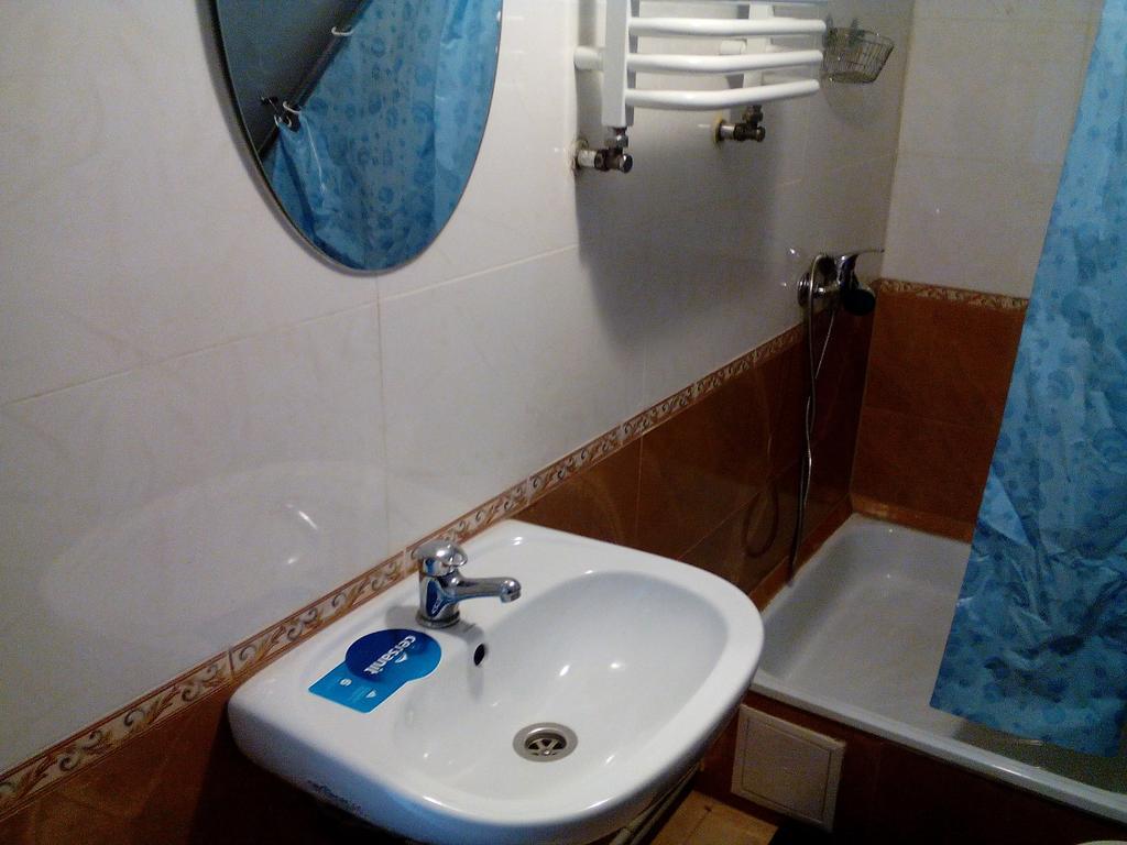 Hostel On Flotska Ιβανό-Φρανκίβσκ Εξωτερικό φωτογραφία